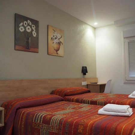 Pension Acella Pamplona Exterior foto